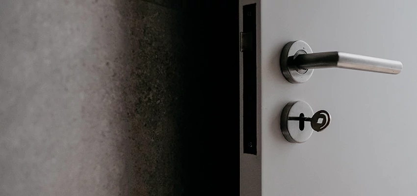 Front Door Handle Repair And Installation in Gardena, CA